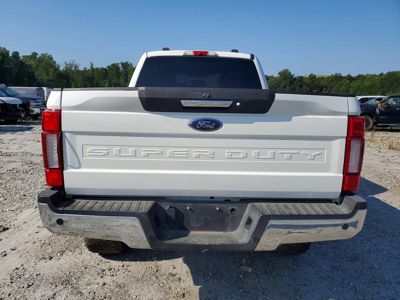 2022 Ford F250 Super Duty - Image 6