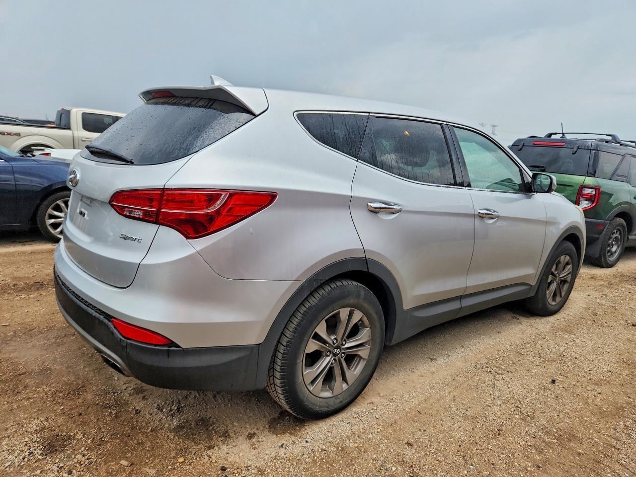 2015 Hyundai Santa Fe Sport 2.4L - Фото 3