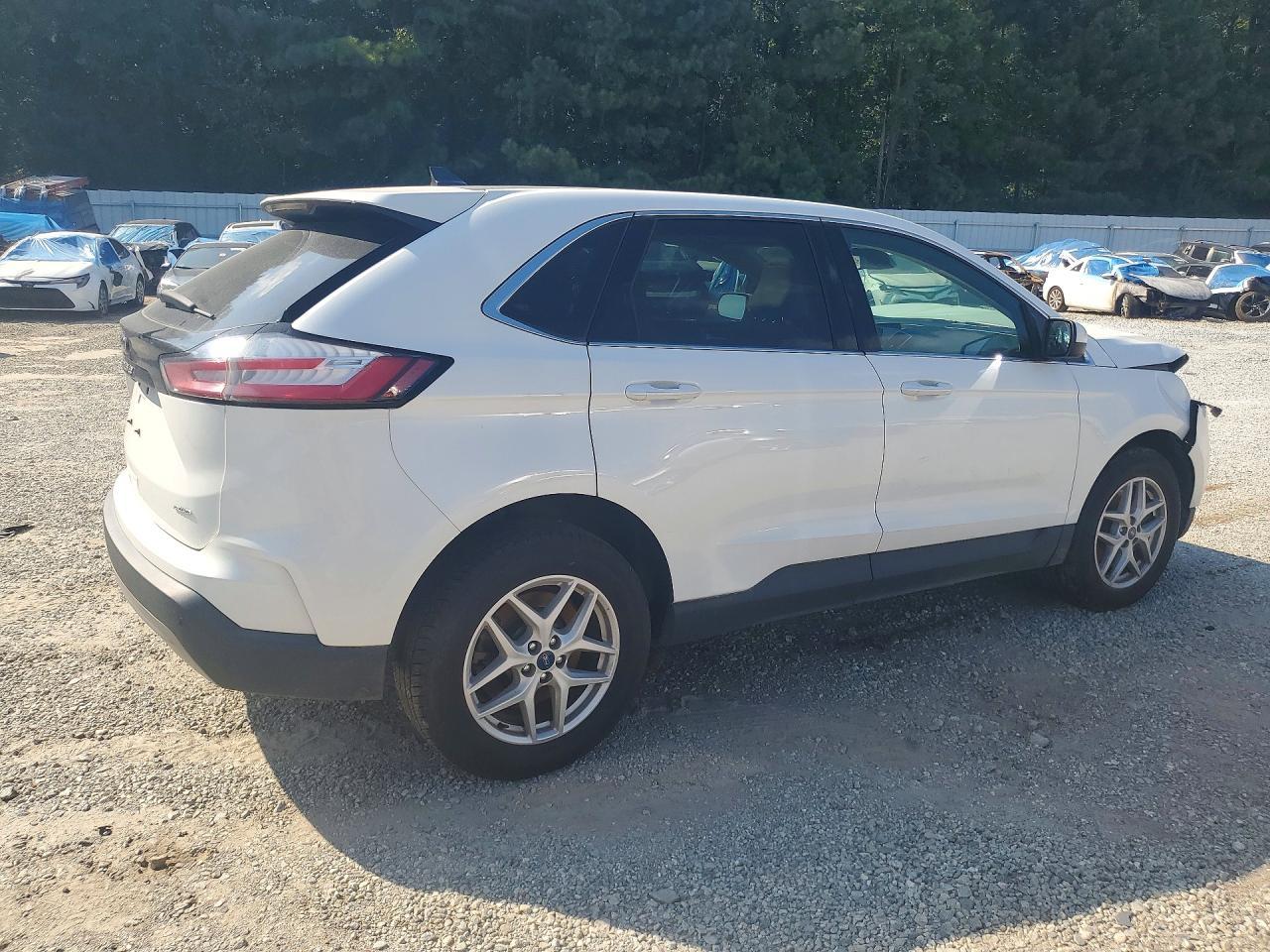 2022 Ford Edge Sel - Image 3