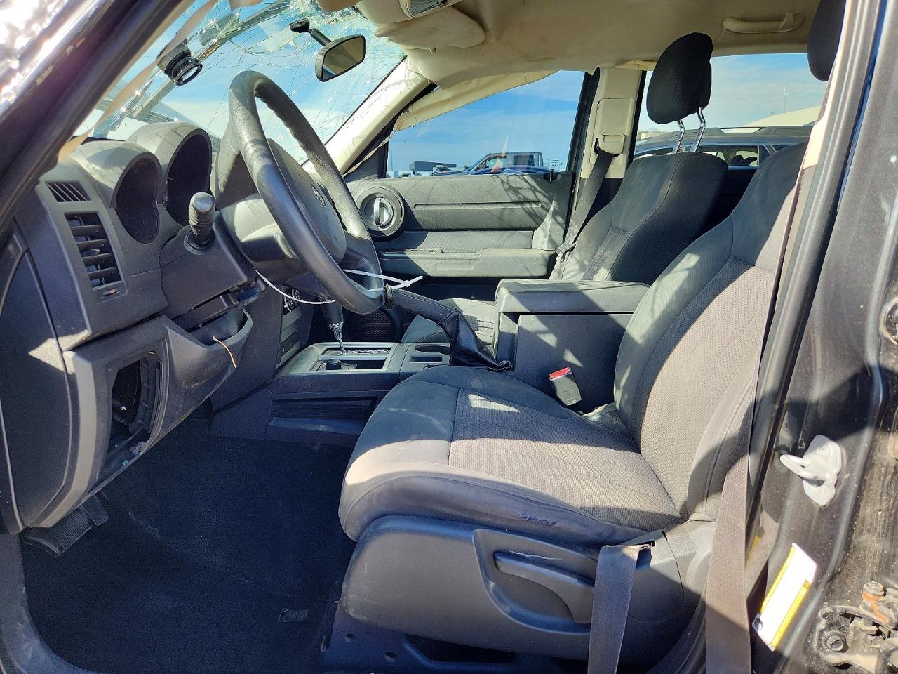 2011 Dodge Nitro Heat - Image 7