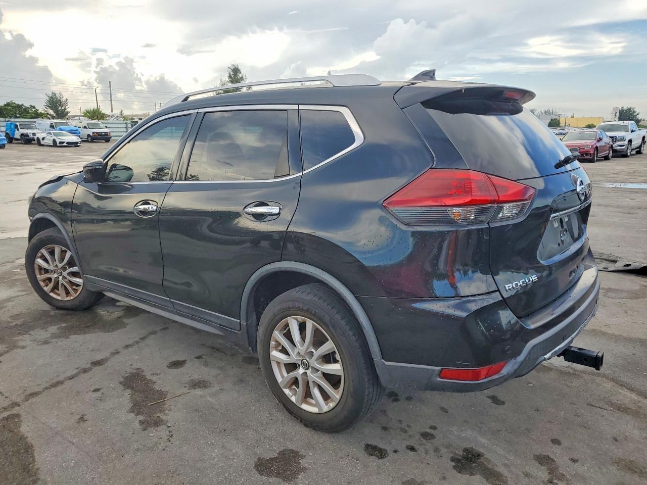 2020 Nissan Rogue Sv - Фото 2