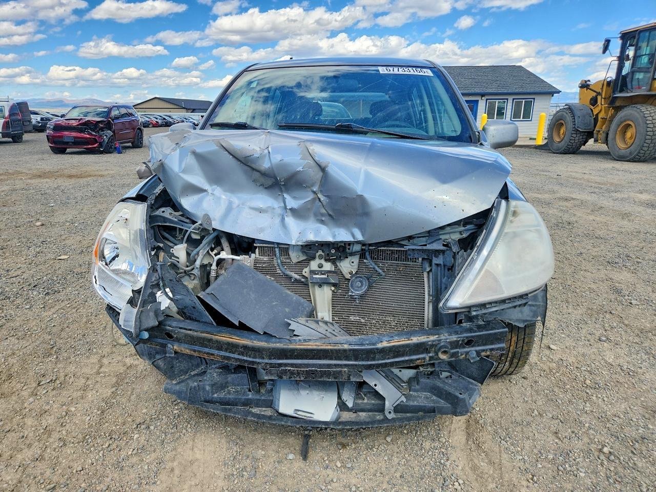 2009 Nissan Versa 1.8 S - Image 5