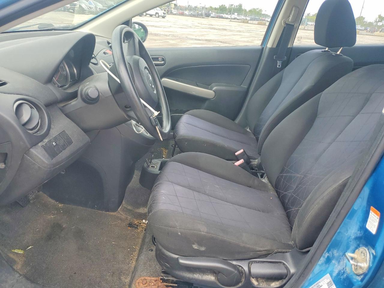 2011 Mazda Mazda2 - Фото 7