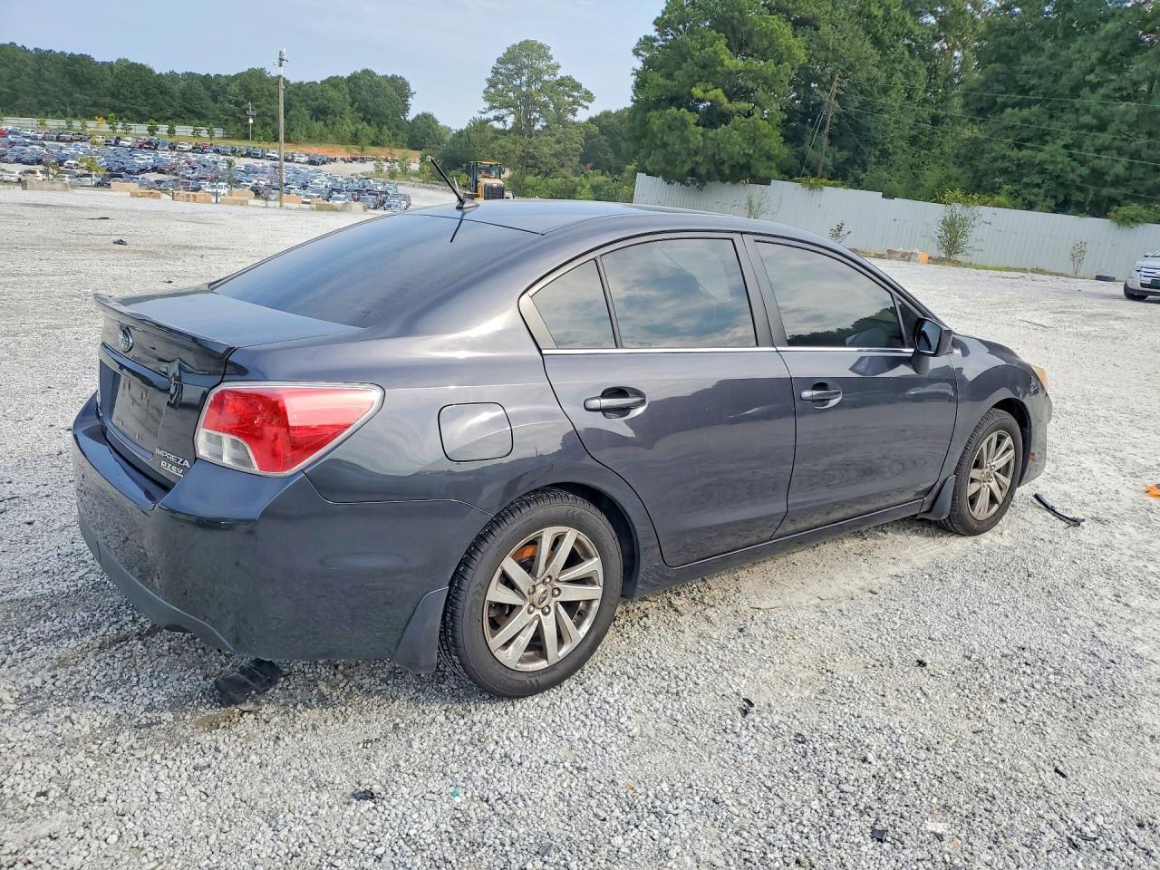 2015 Subaru Impreza Premium - Image 3