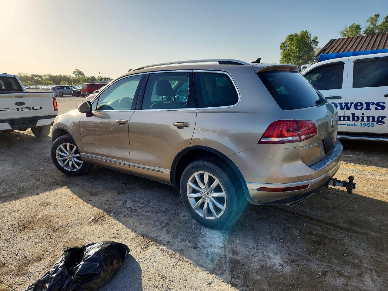 2016 Volkswagen Touareg Sport - Фото 2