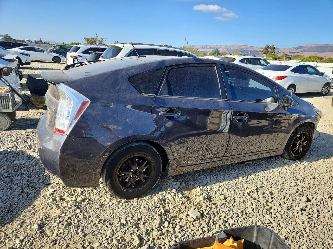 2011 Toyota Prius Two - Фото 3