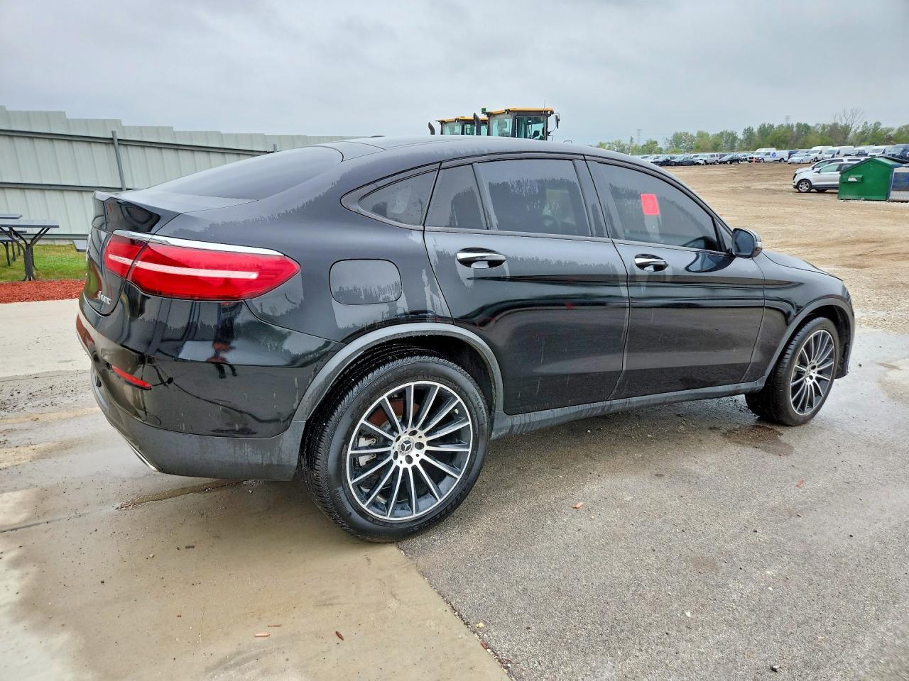 2017 Mercedes-Benz Glc Coupe 300 4Matic - Фото 3