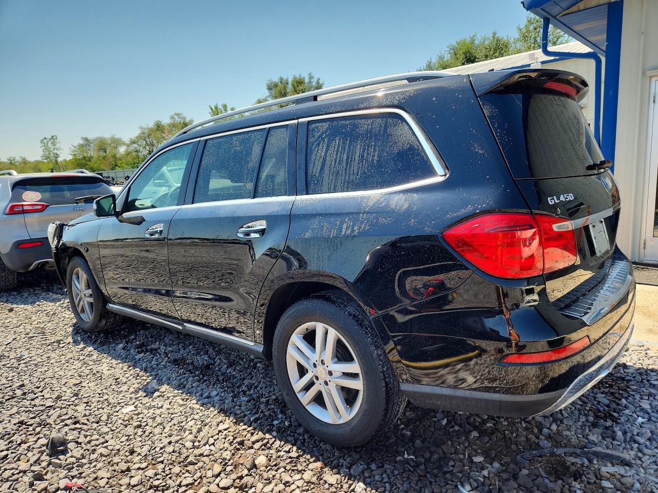 2014 Mercedes-Benz Gl 450 4Matic - Image 2
