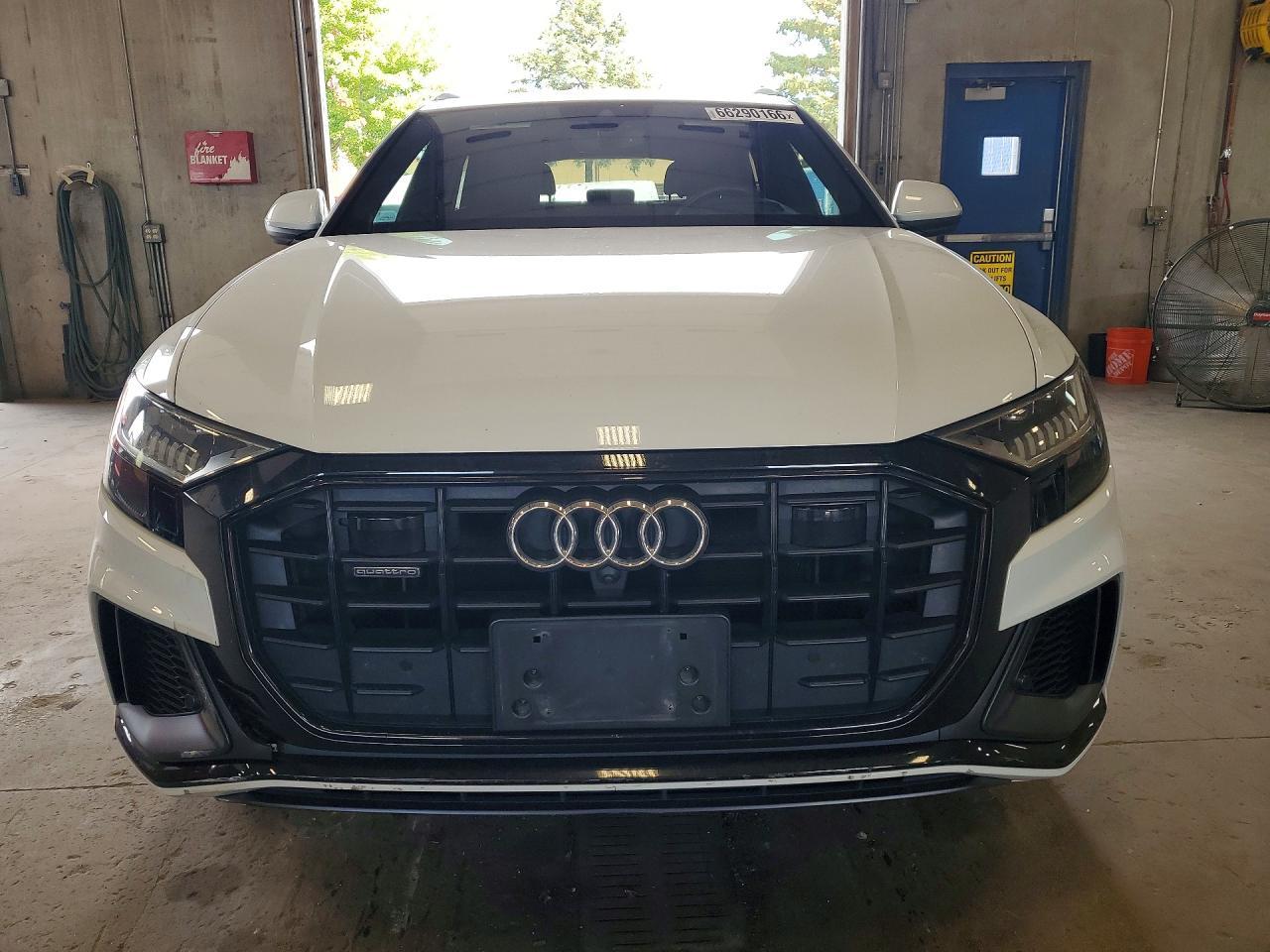2020 Audi Q8 Prestige S-Line - Фото 5
