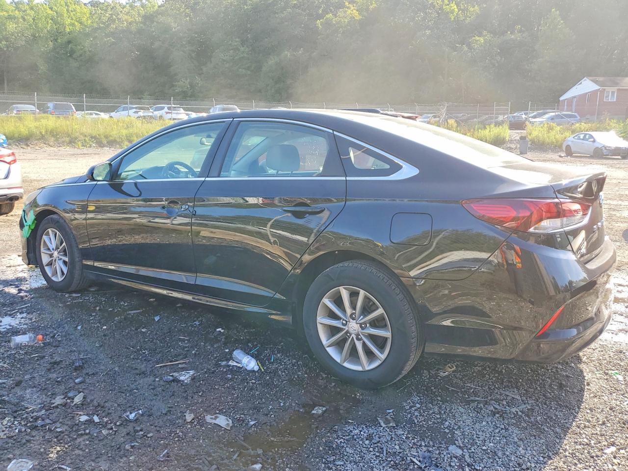 2018 Hyundai Sonata Se - Image 2
