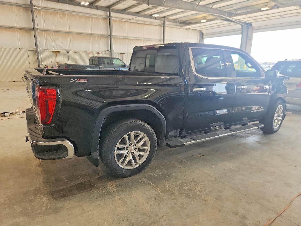 2021 GMC Sierra Slt - Image 3
