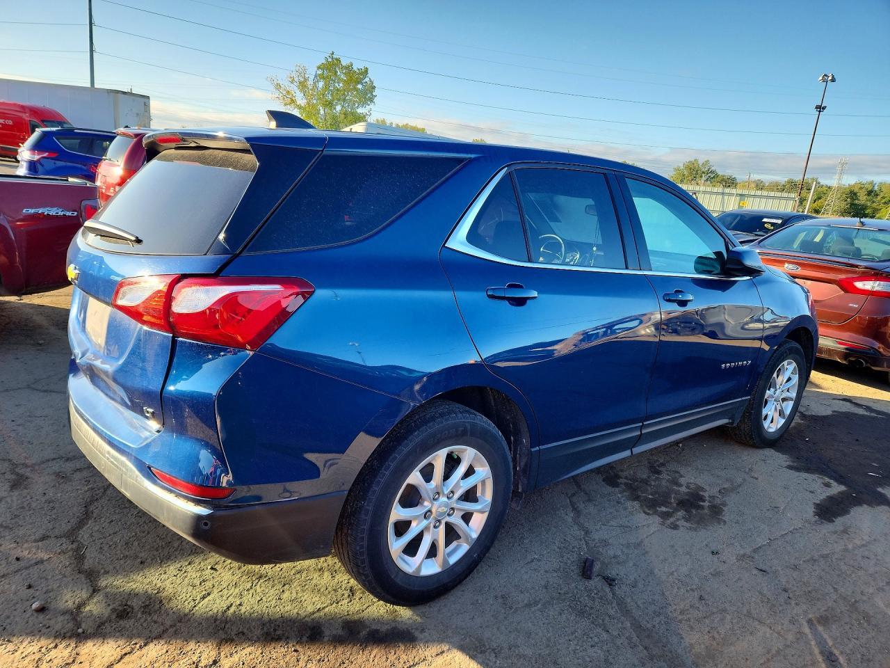 2020 Chevrolet Equinox Lt - Фото 3