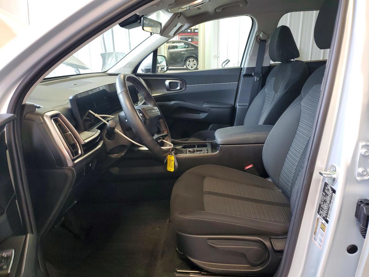 2026 Kia Sorento Lx - Image 7