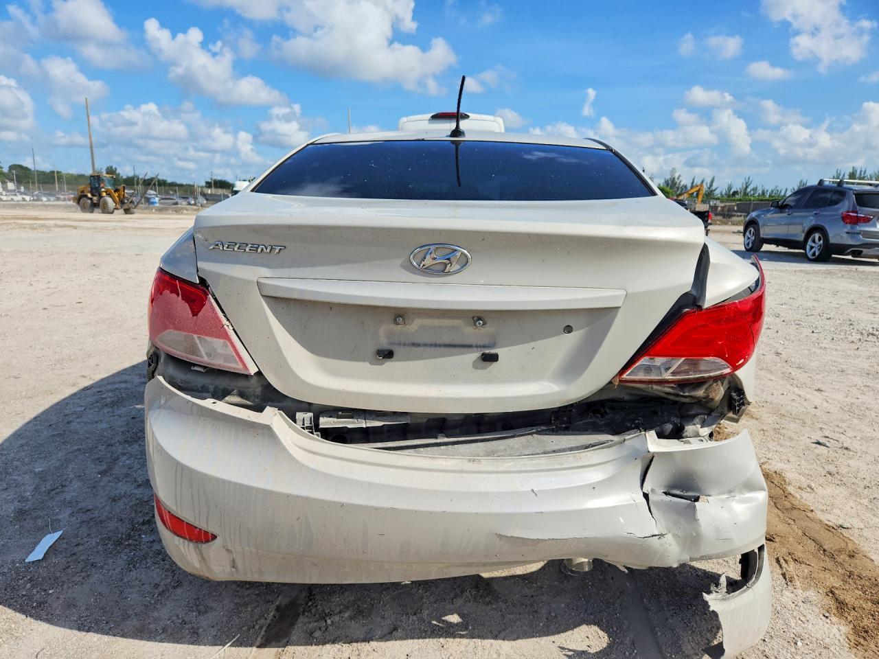 2016 Hyundai Accent Se - Фото 6