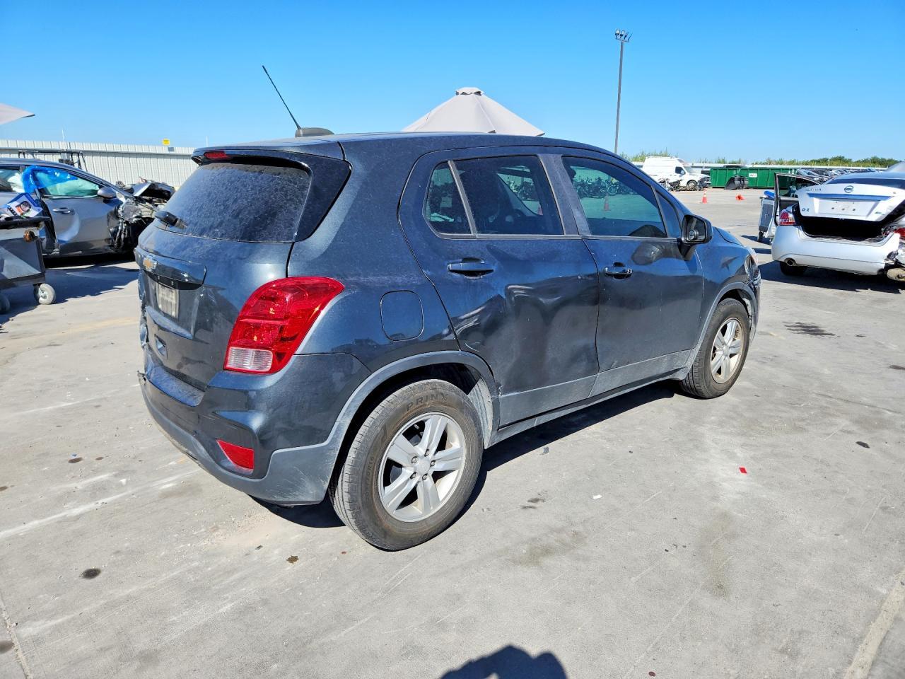 2020 Chevrolet Trax Ls - Фото 3