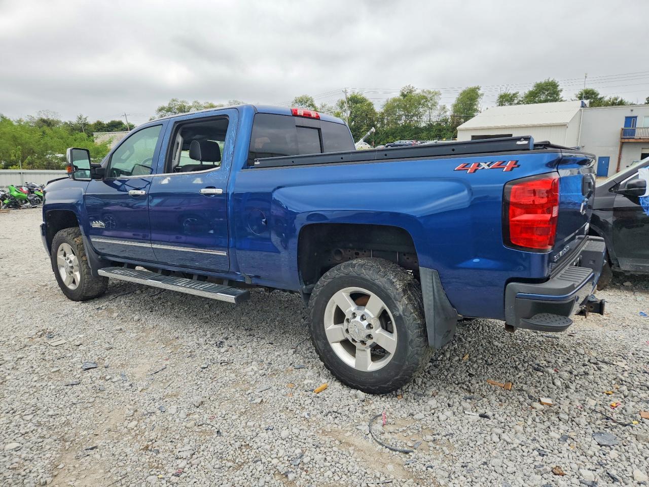 2019 Chevrolet Silverado K2500 High Country - Image 2