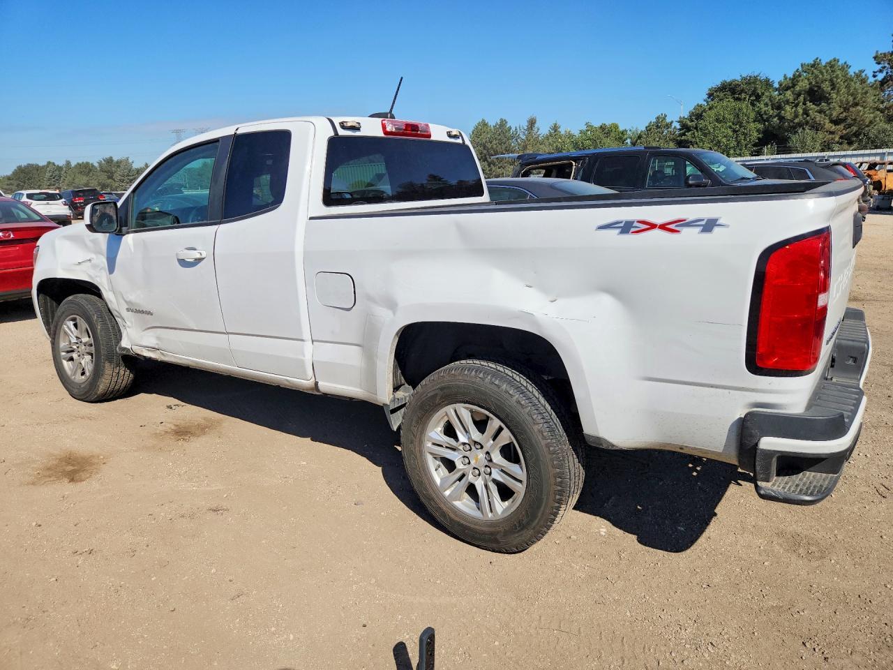 2021 Chevrolet Colorado Lt - Фото 2
