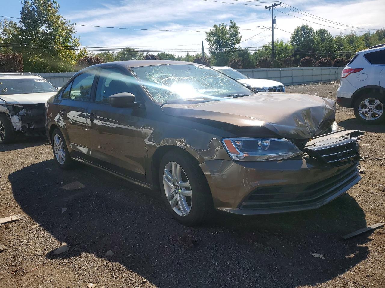 2015 Volkswagen Jetta Base - Image 4