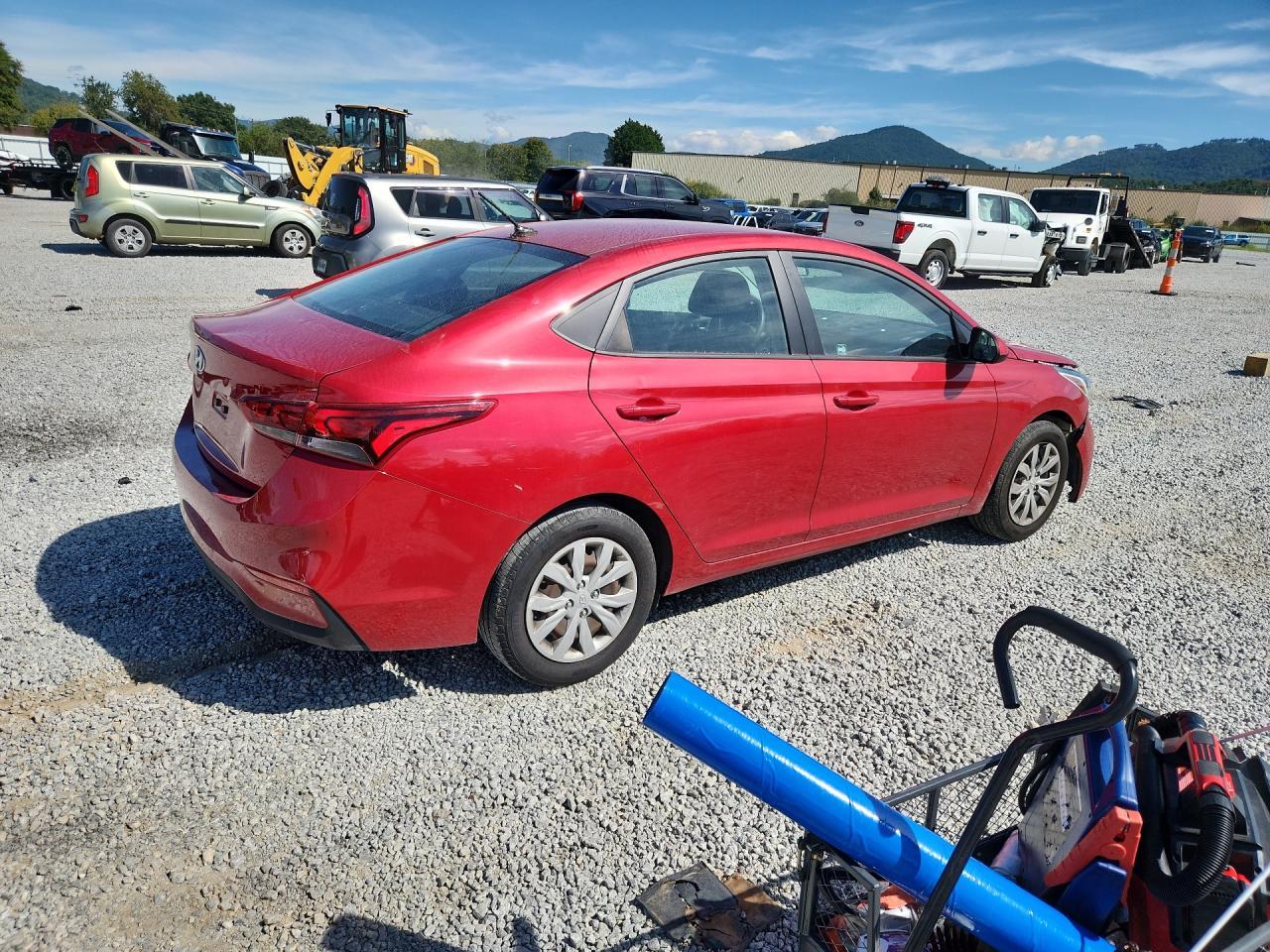 2021 Hyundai Accent Se - Фото 3