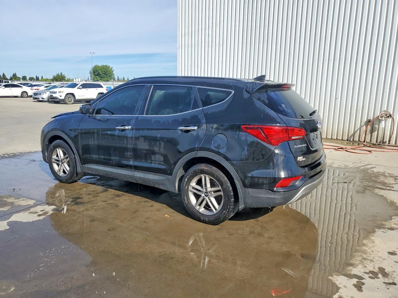 2017 Hyundai Santa Fe Sport 2.4L - Image 2