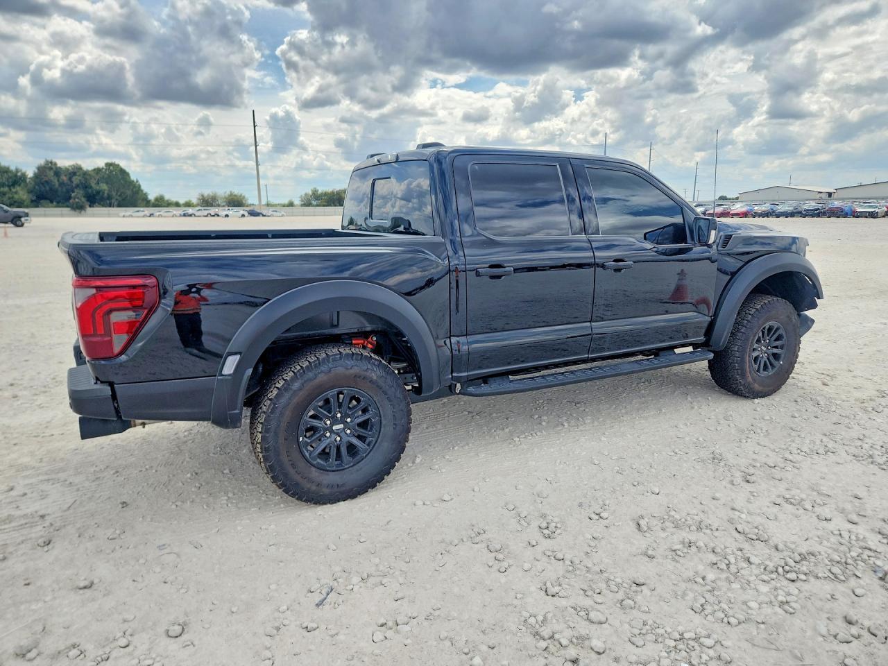 2026 Ford F150 Raptor - Фото 3
