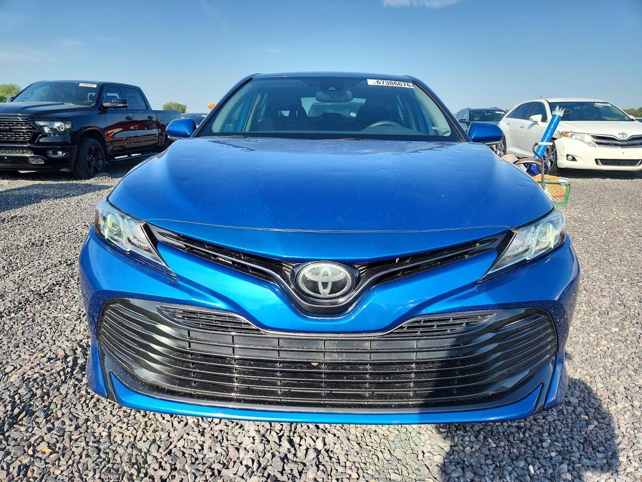 2019 Toyota Camry Le - Image 5