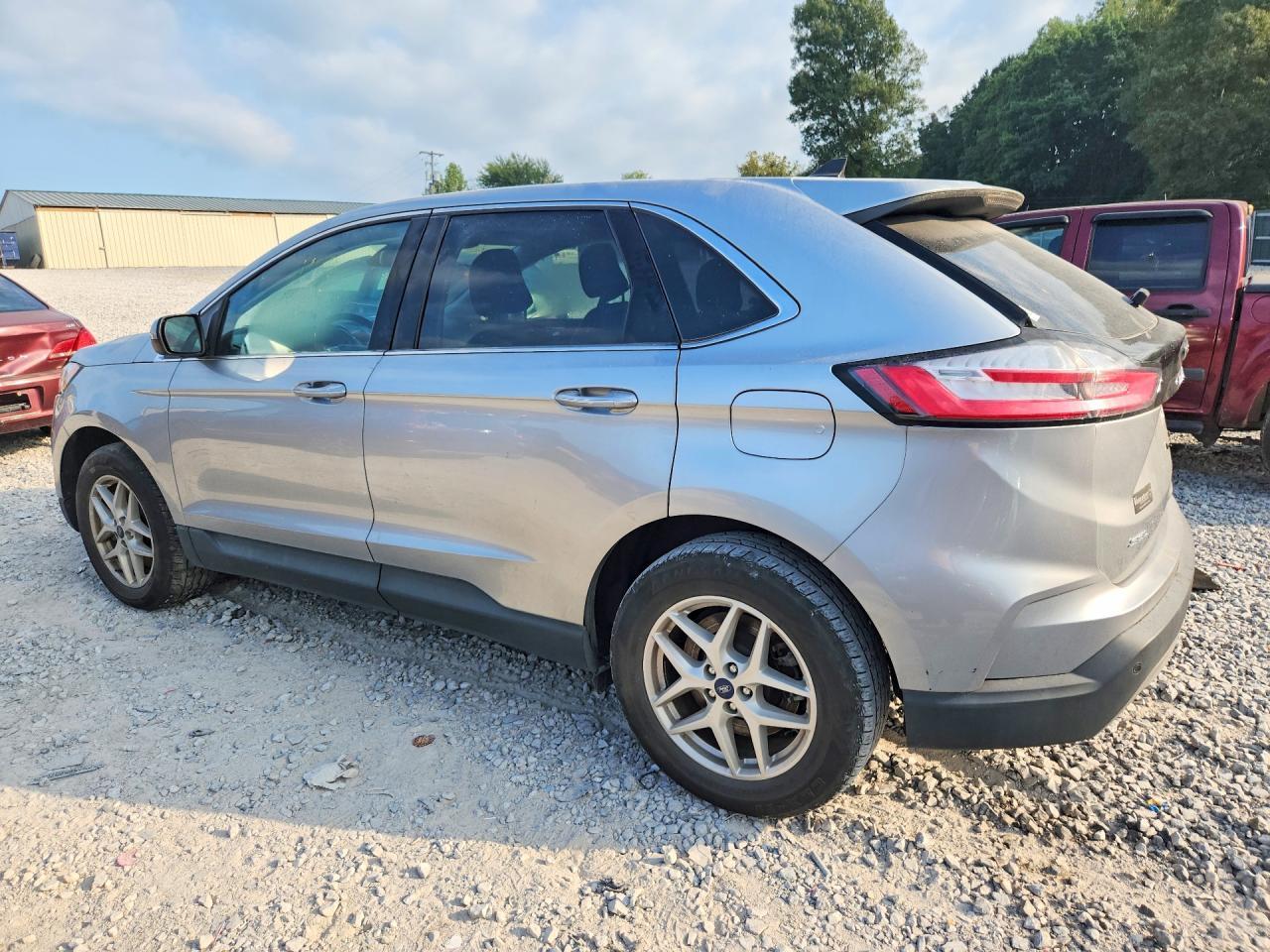 2022 Ford Edge Sel - Image 2