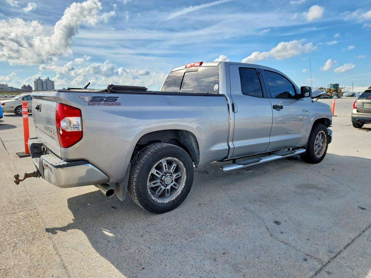 2016 Toyota Tundra Sr5 - Фото 3