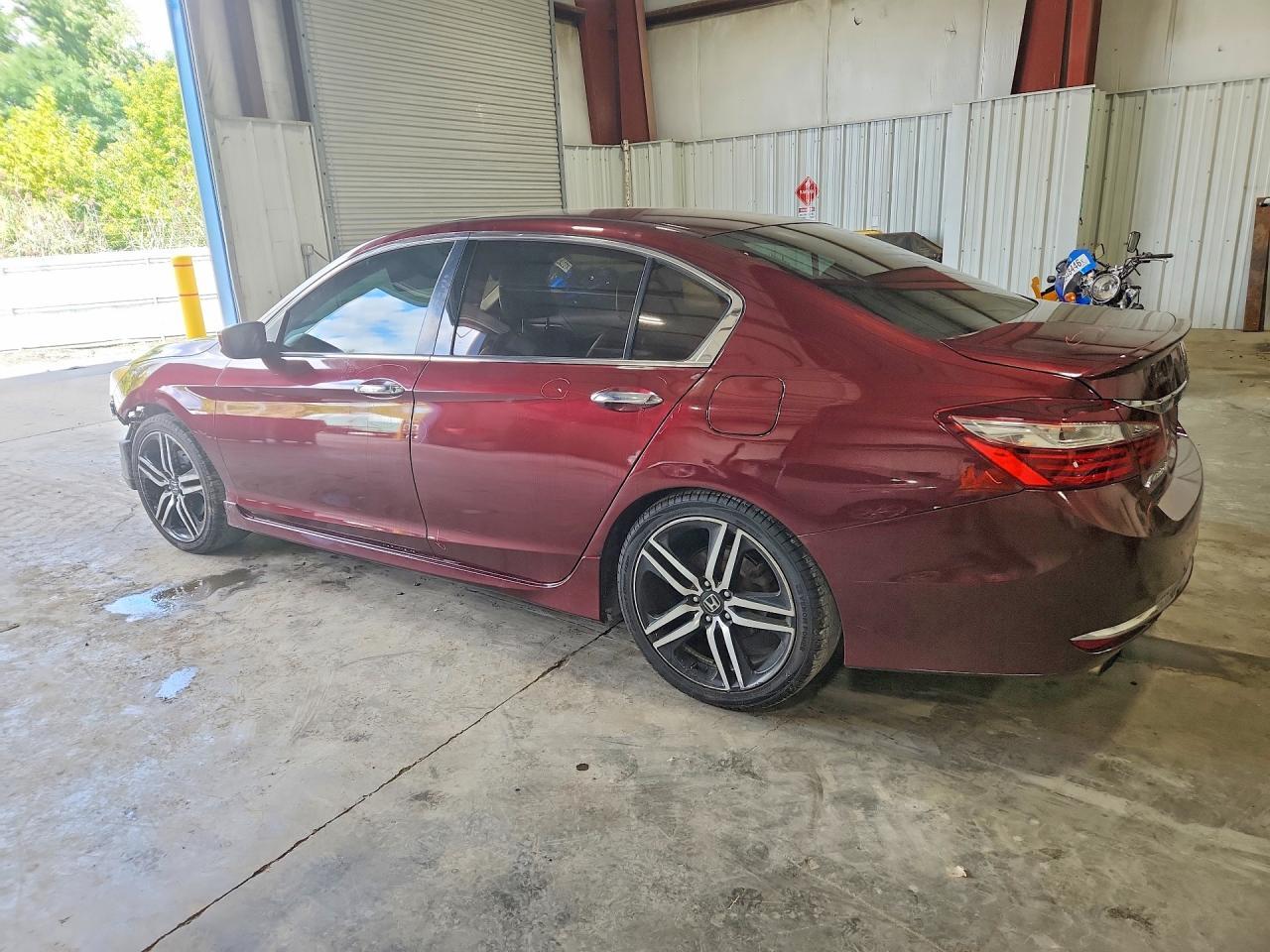 2016 Honda Accord Sport - Фото 2