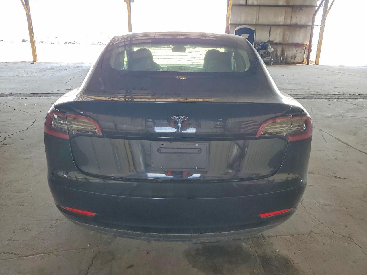 2022 Tesla Model 3 - Image 6