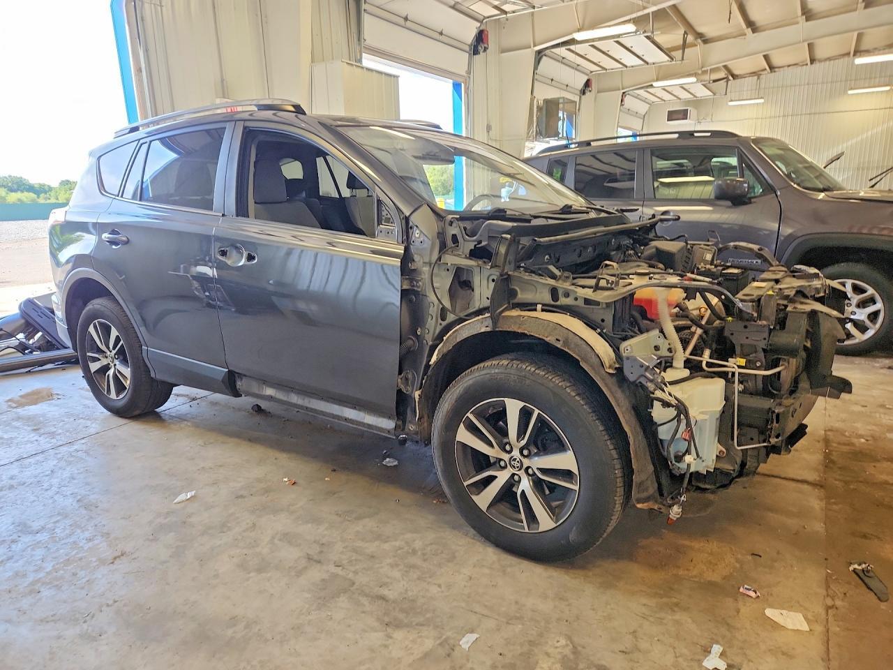 2018 Toyota Rav4 Xle - Фото 4