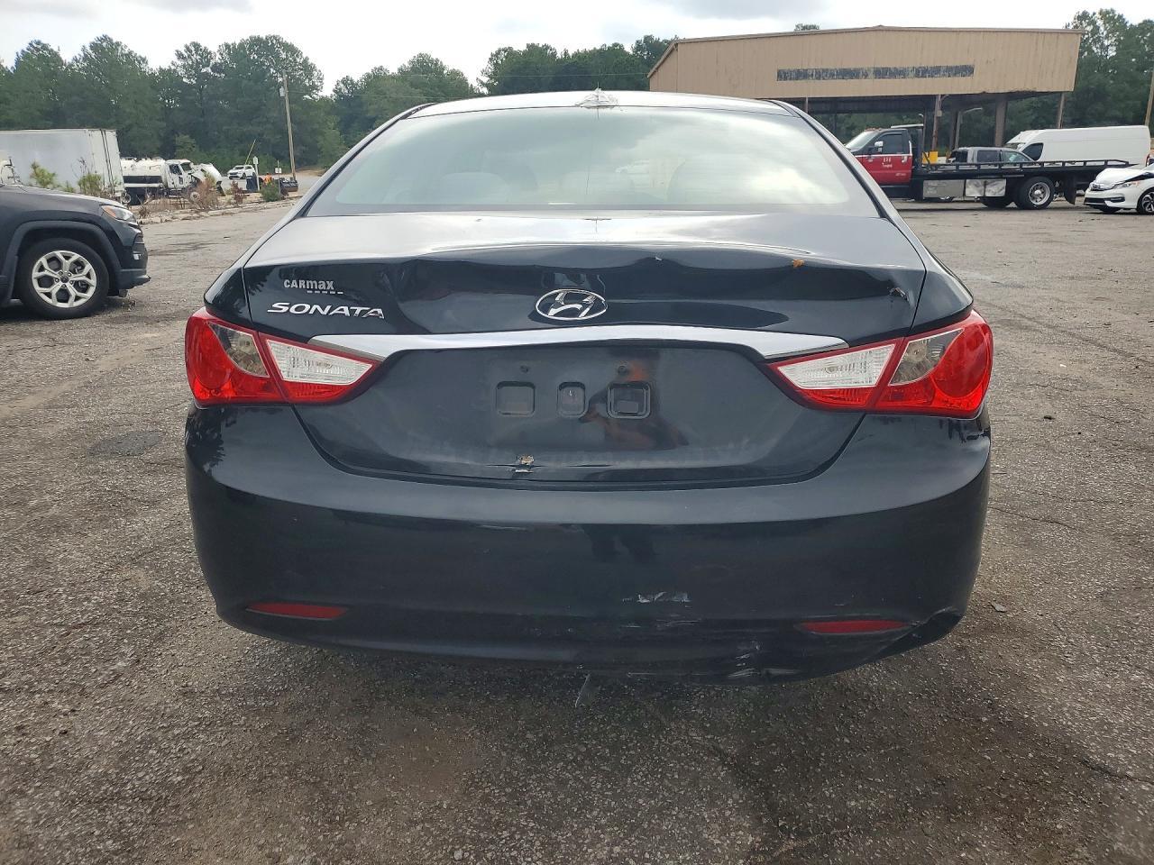 2013 Hyundai Sonata Gls - Image 6