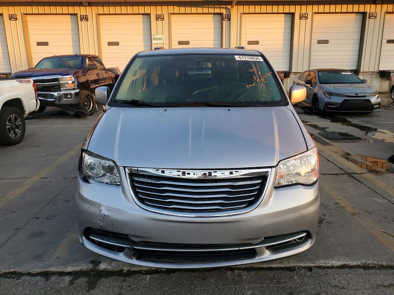 2014 Chrysler Town & Country Touring - Фото 5