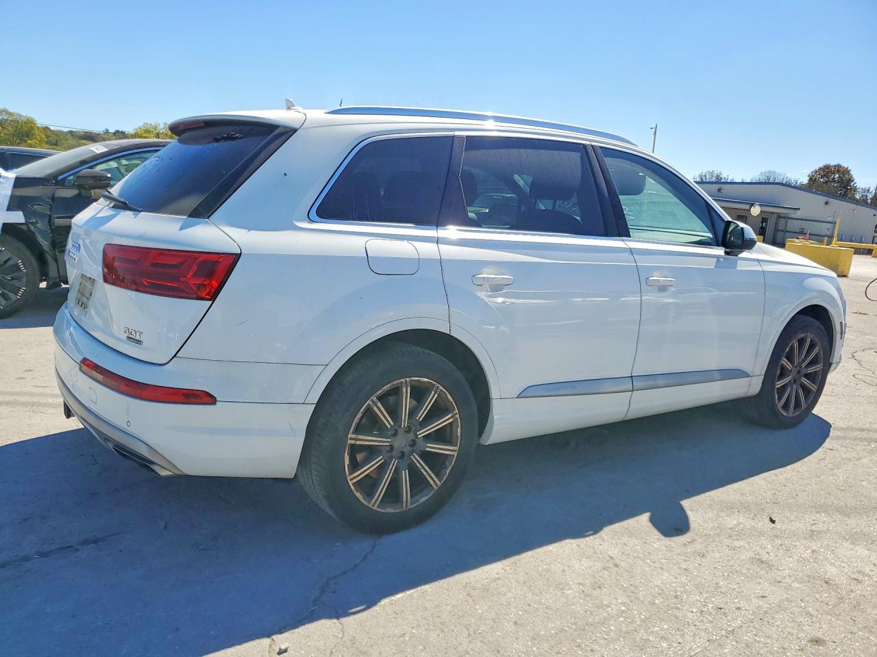 2017 Audi Q7 Premium Plus - Image 3