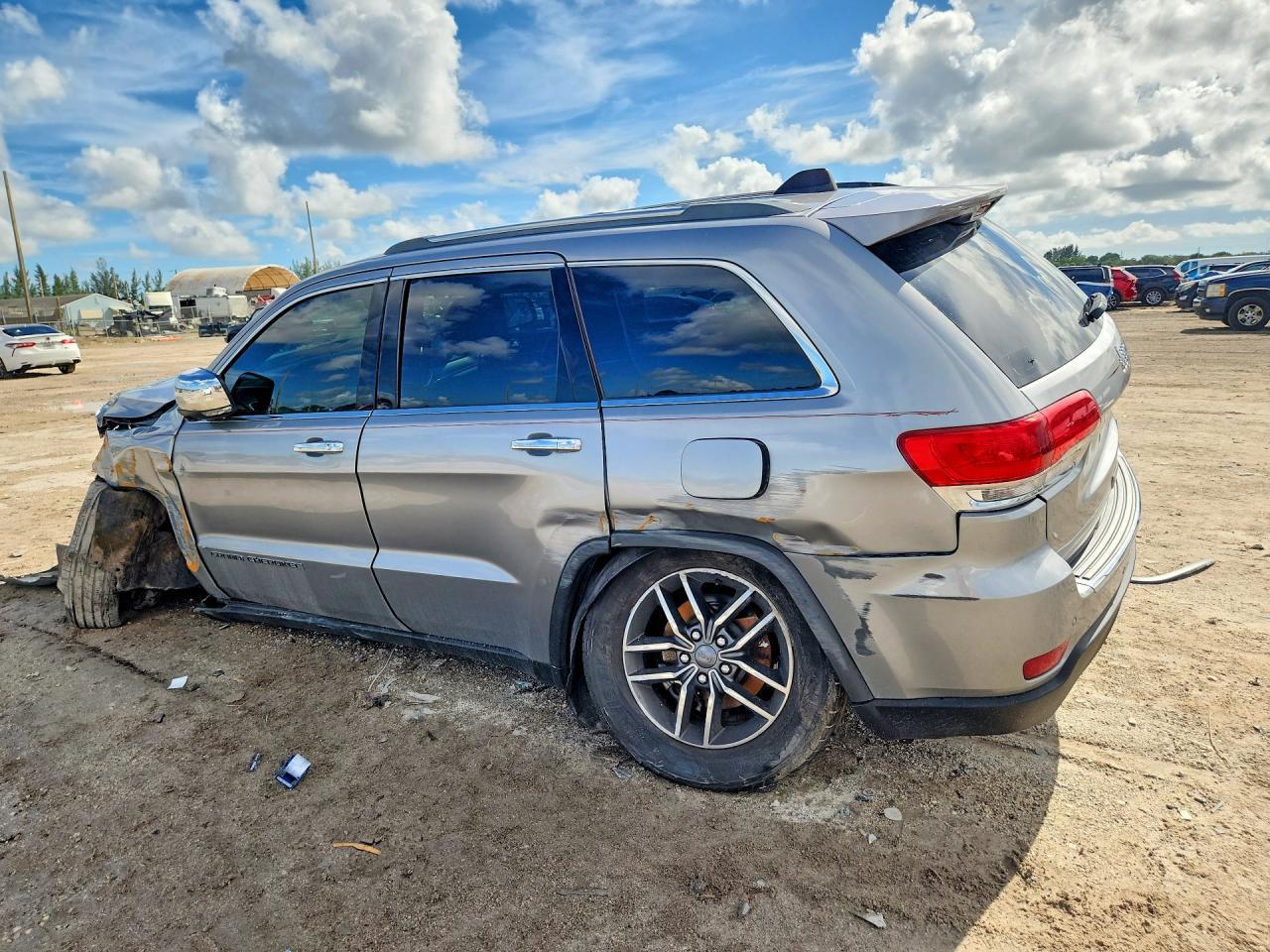 2019 Jeep Grand Cherokee Limited - Image 2