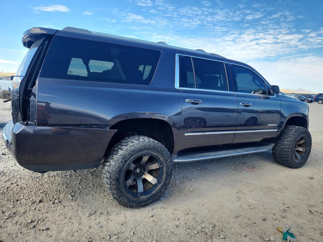 2016 GMC Yukon Xl Denali - Image 3