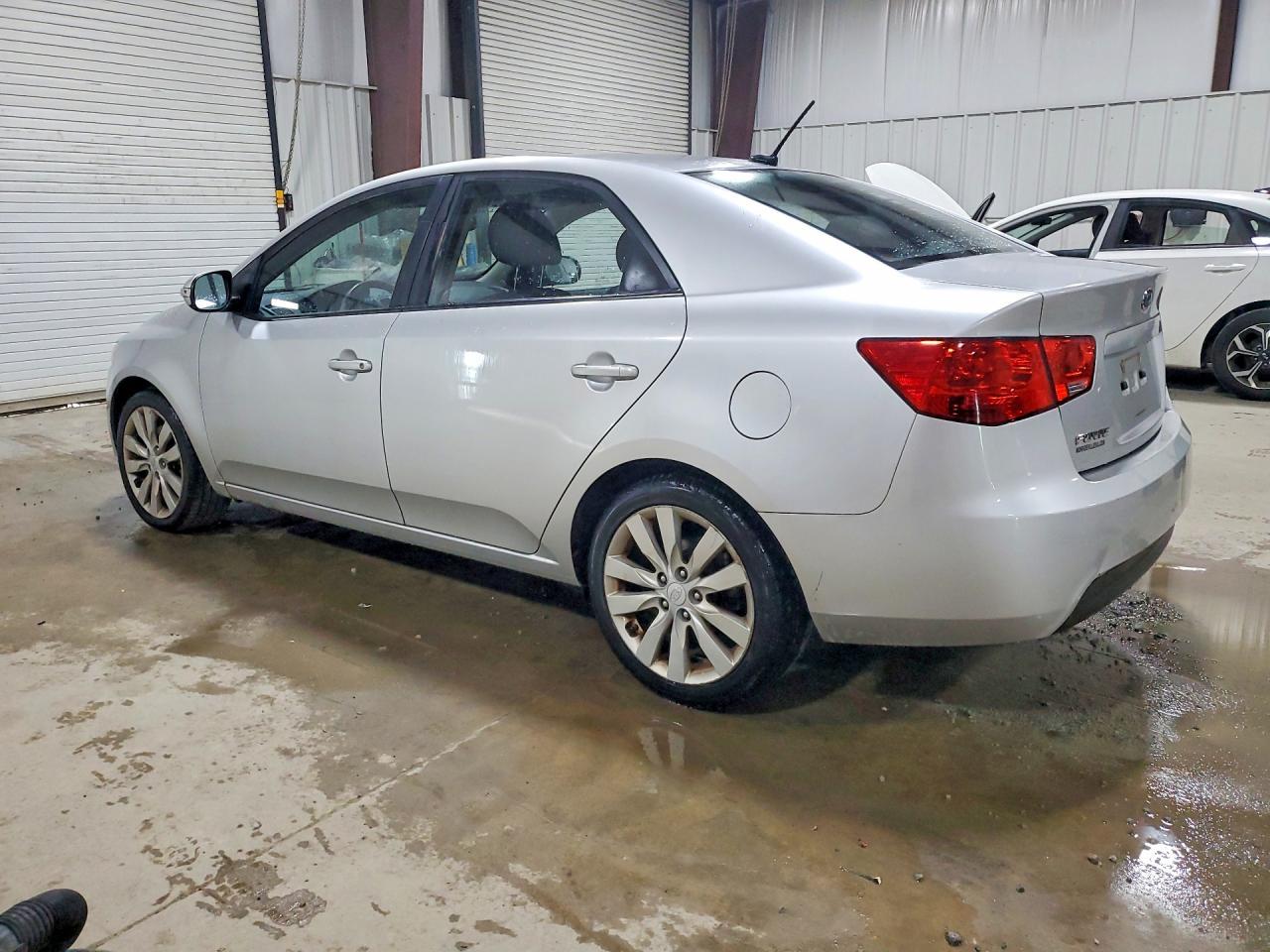 2010 Kia Forte Sx - Image 2