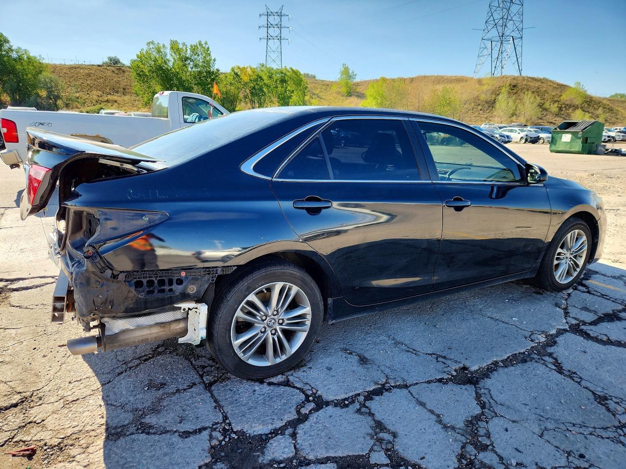 2016 Toyota Camry Se - Фото 3