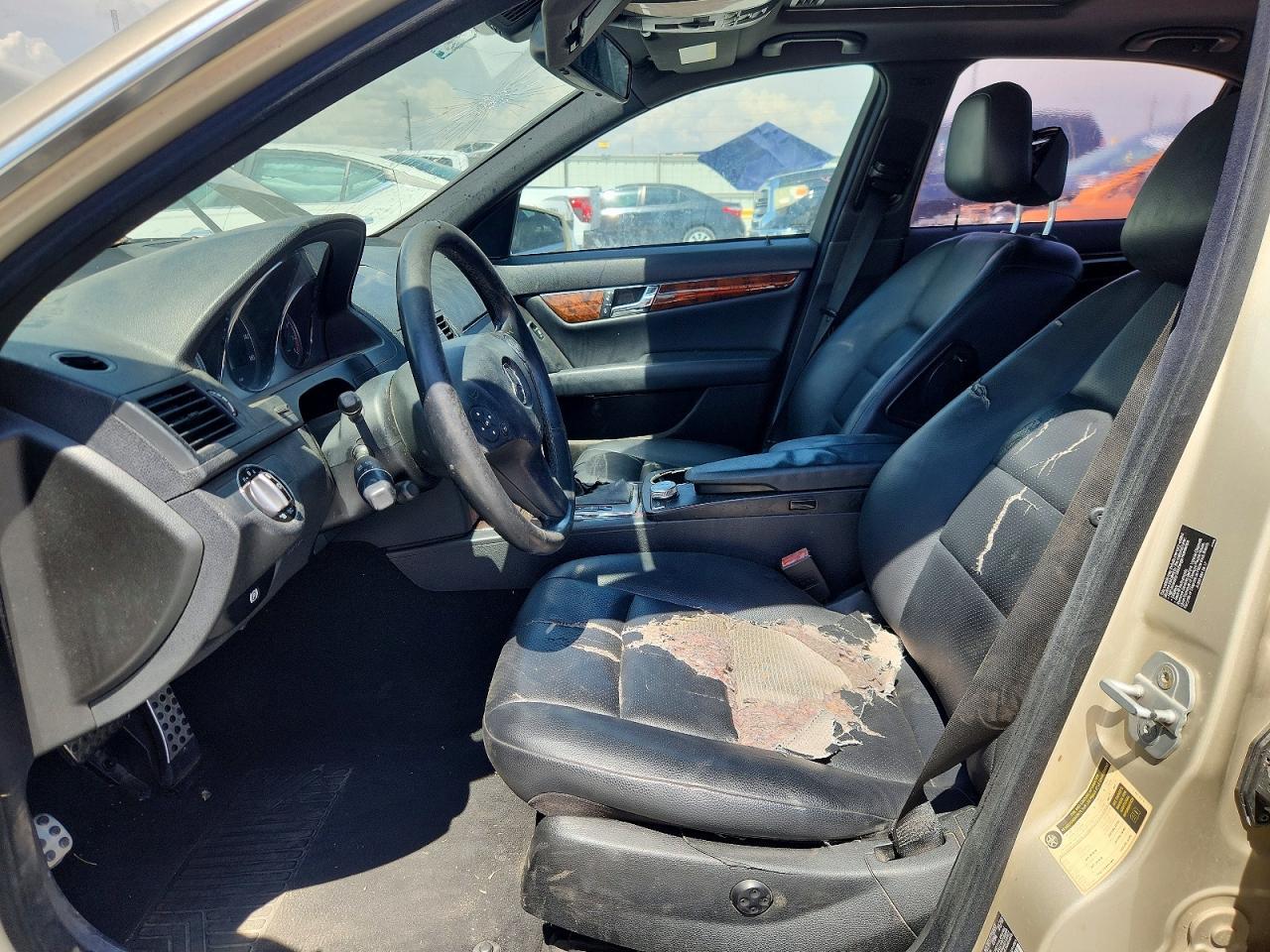 2010 Mercedes-Benz C 300 - Image 7