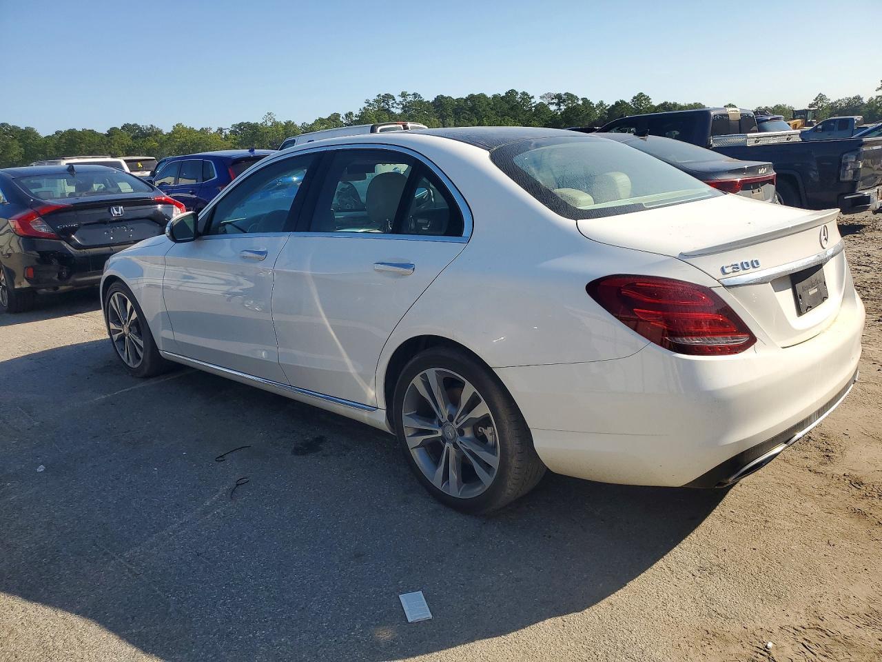 2015 Mercedes-Benz C 300 - Image 2