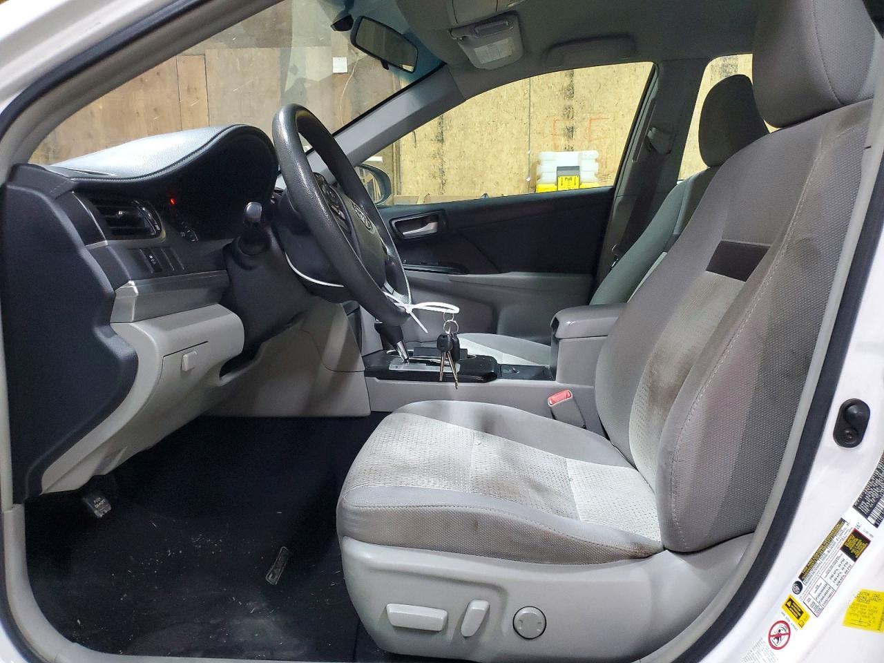 2014 Toyota Camry Le - Фото 7
