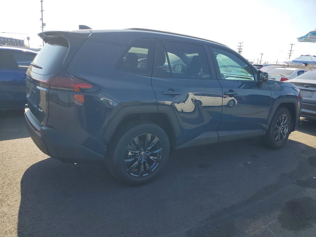 2026 Toyota Rav4 Xle Premium - Image 3