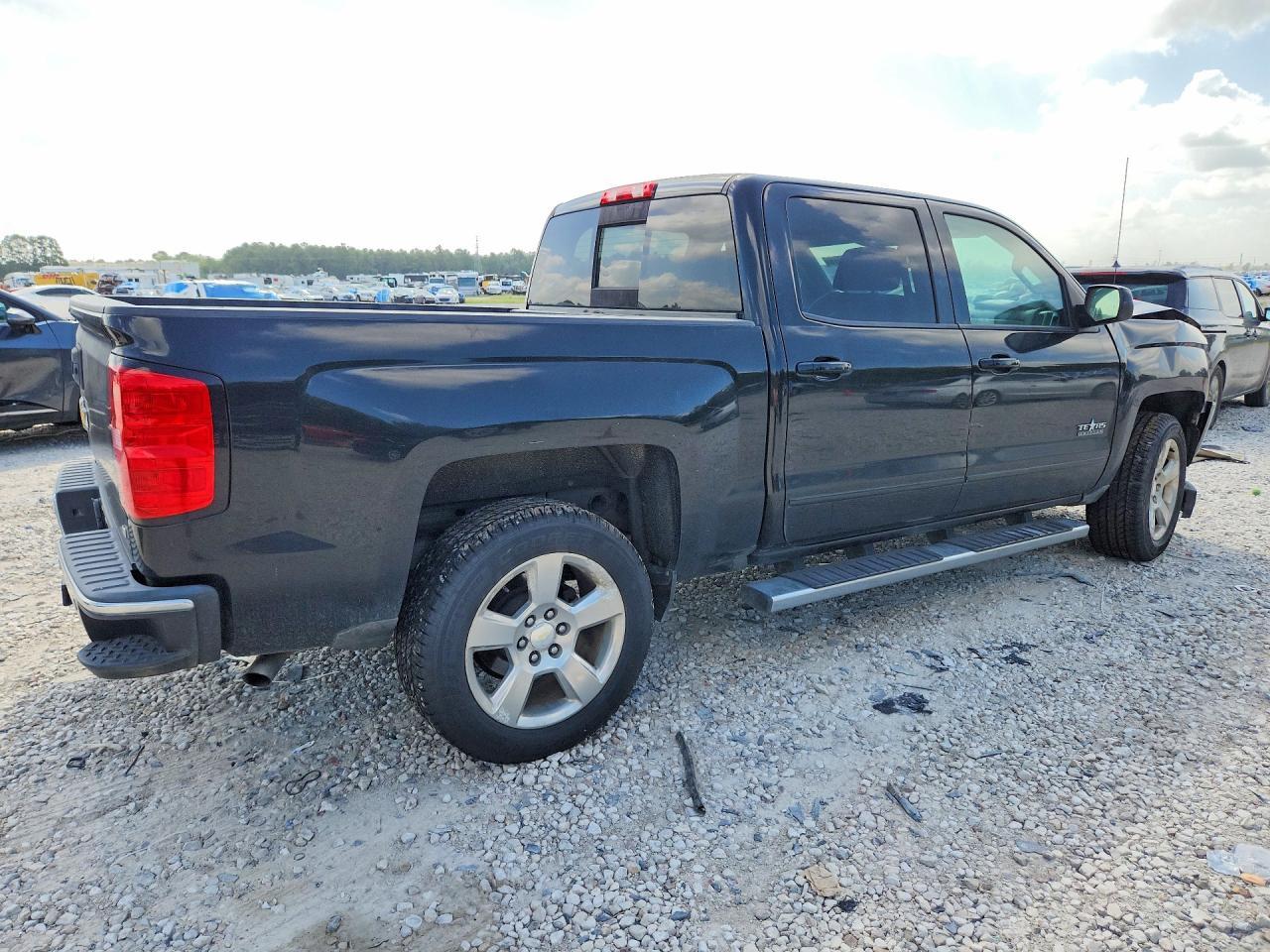 2018 Chevrolet Silverado C1500 Lt - Image 3
