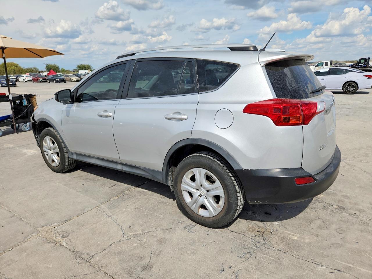 2015 Toyota Rav4 Le - Image 2