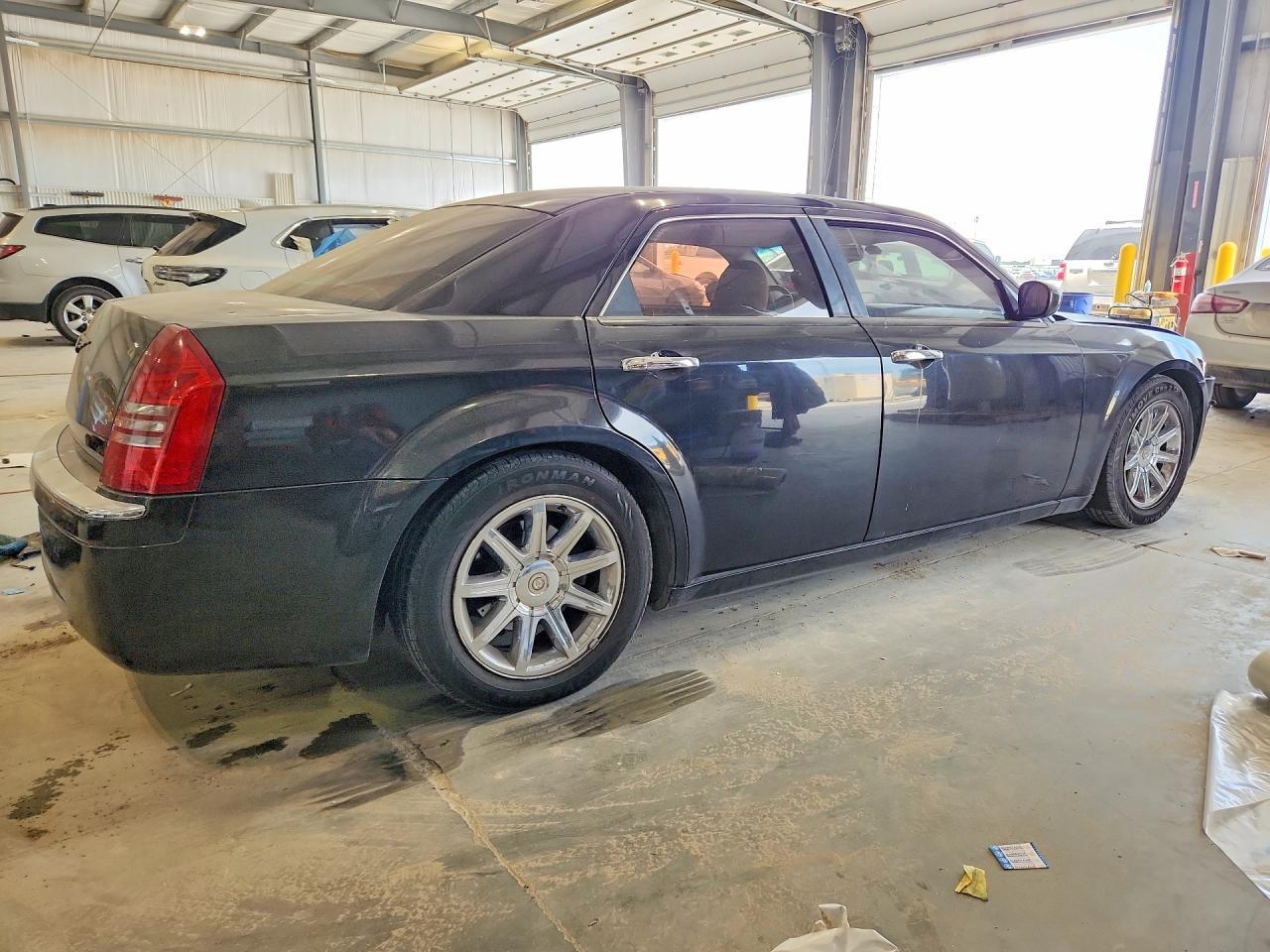 2005 Chrysler 300C Hemi C - Фото 3