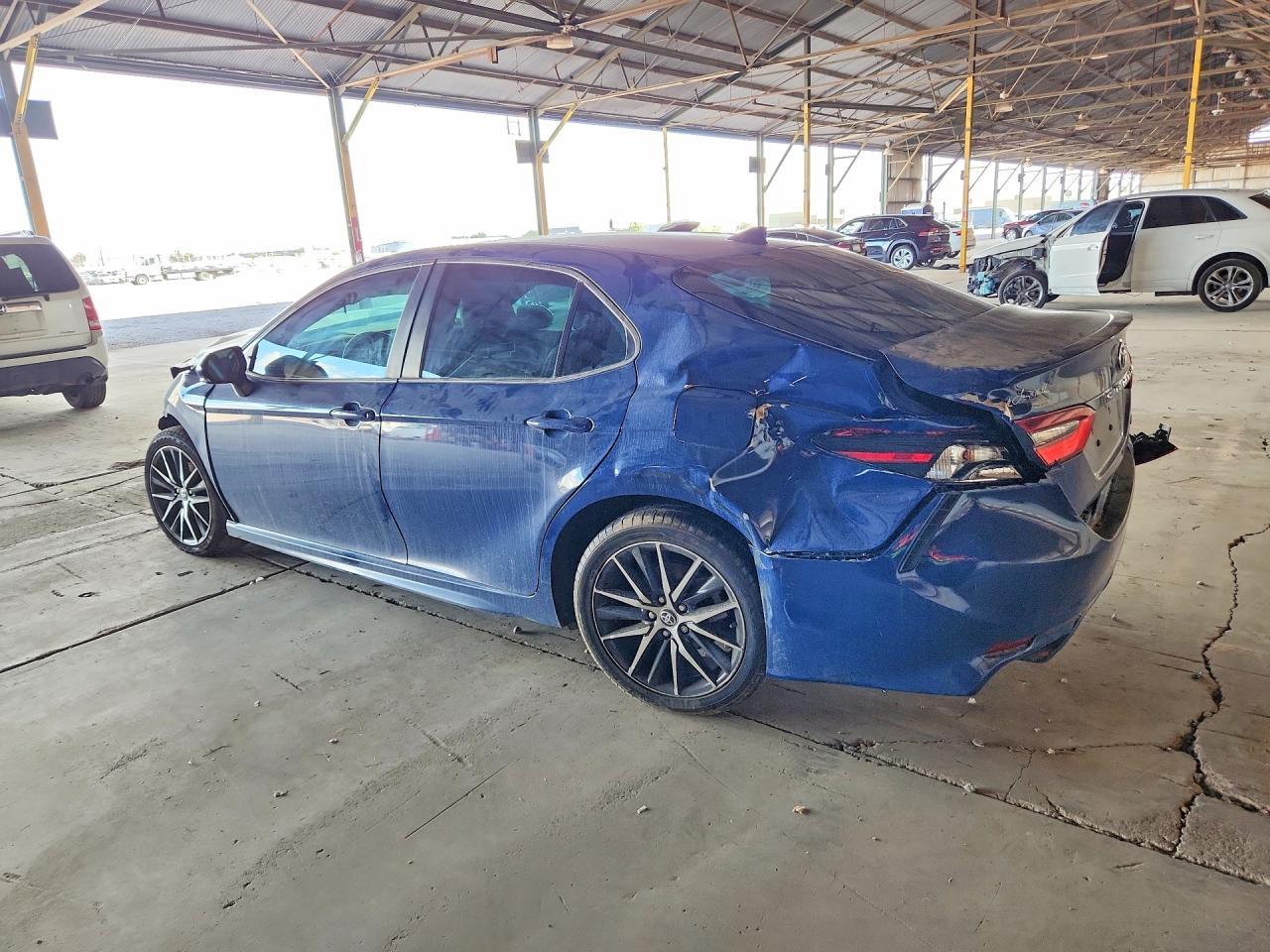 2023 Toyota Camry Se - Image 2