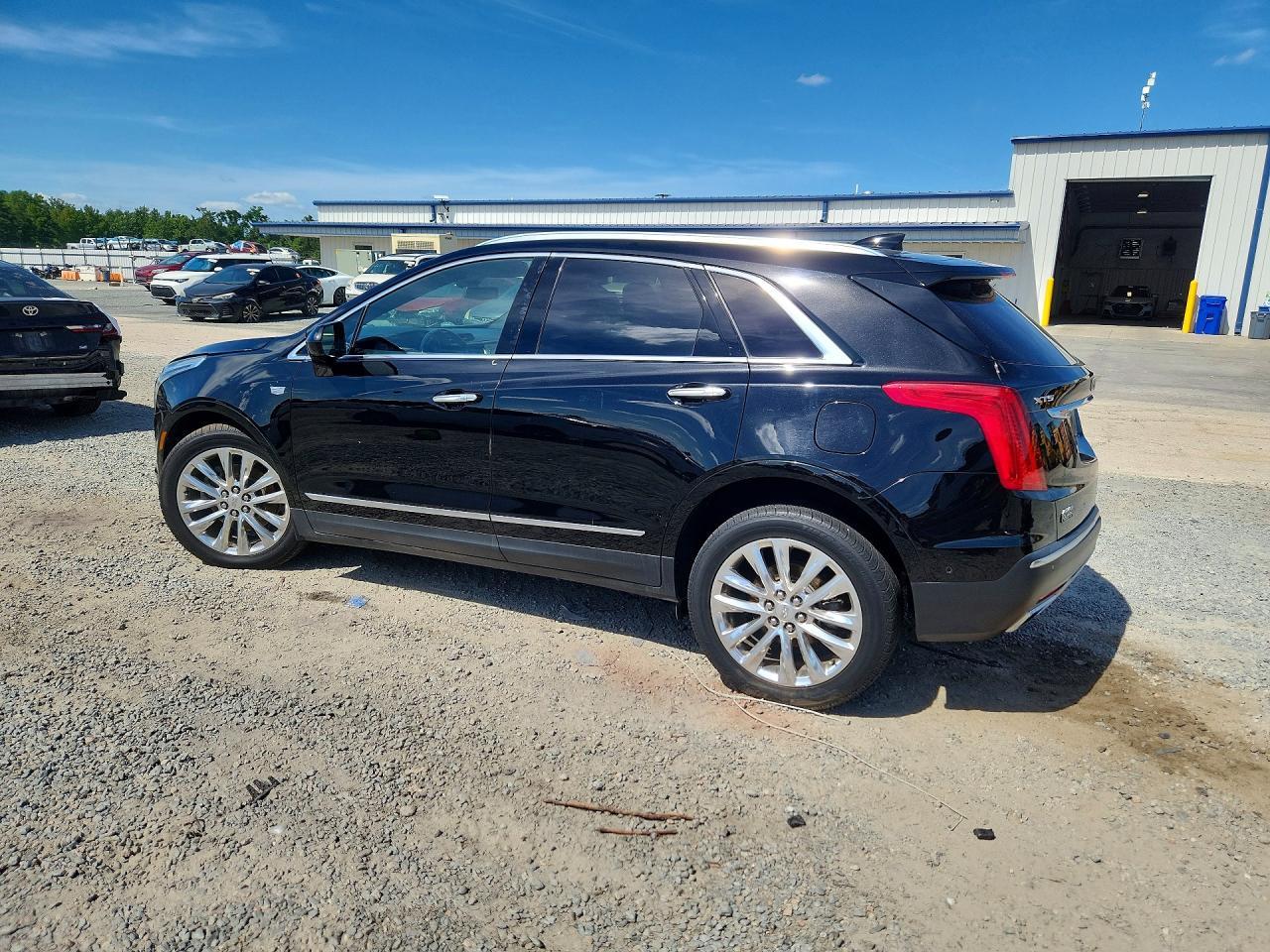 2018 Cadillac Xt5 Platinum - Фото 2