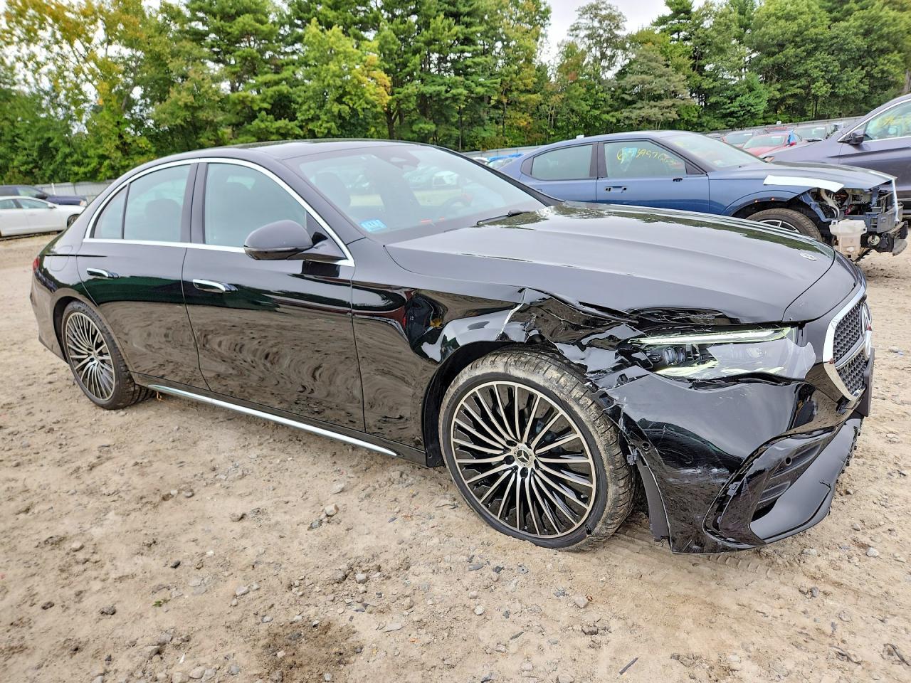 2026 Mercedes-Benz E 350 4Matic - Image 4