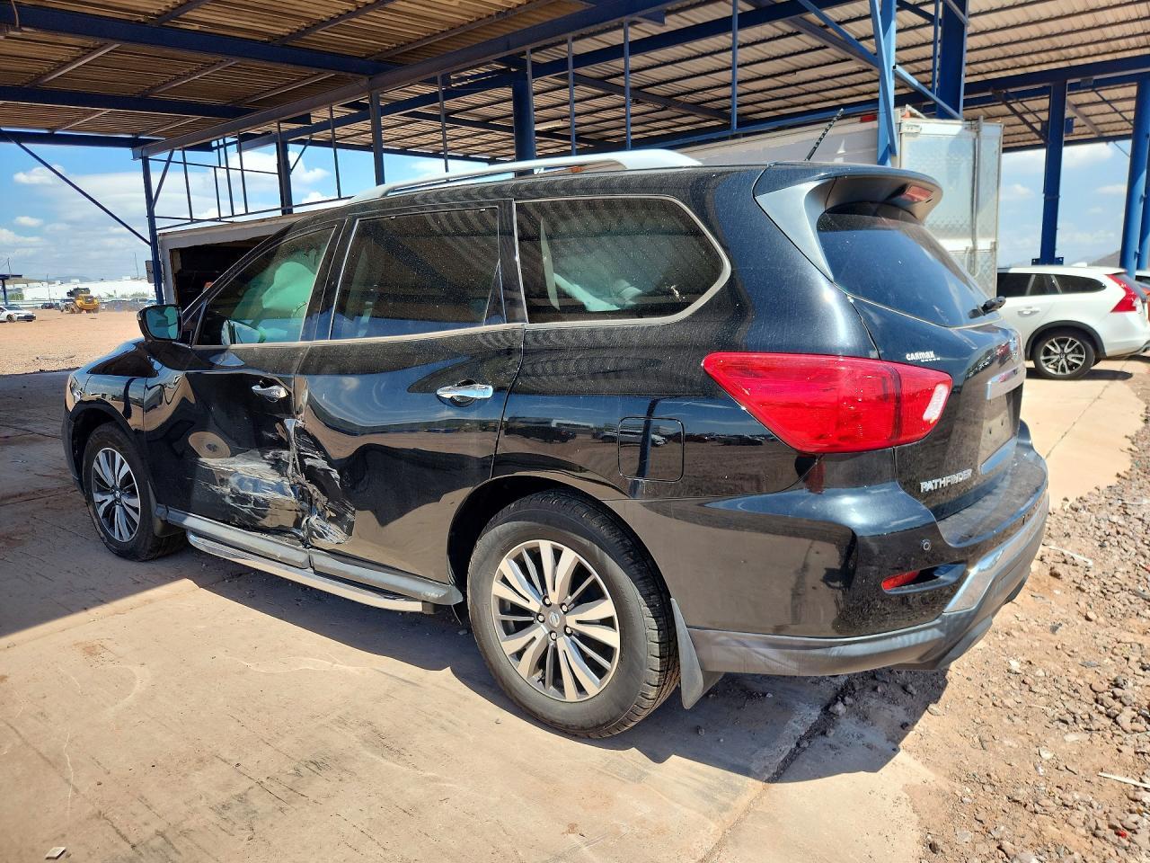 2017 Nissan Pathfinder Sl - Фото 2