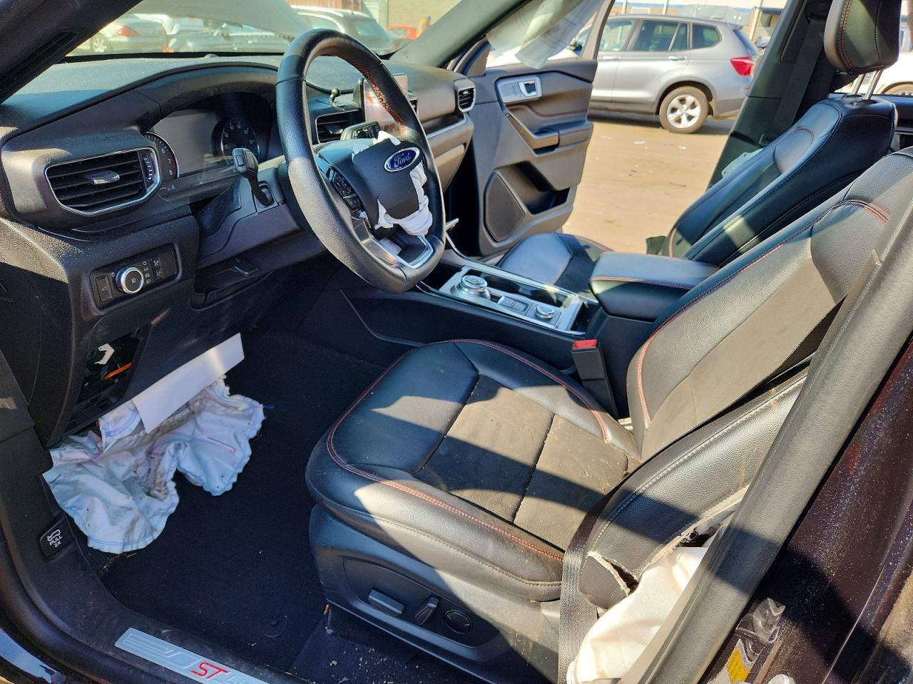 2023 Ford Explorer St-Line - Image 7
